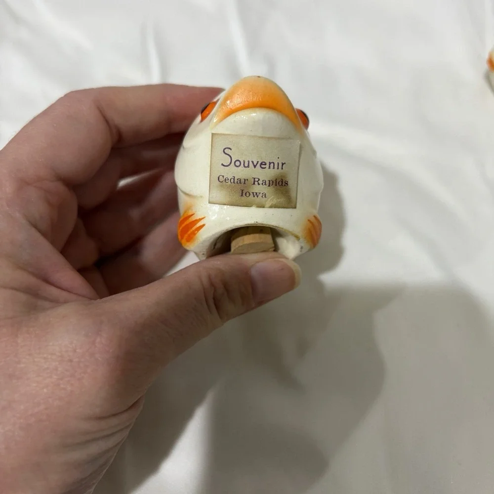 vintage anthropomorphic fish salt & pepper Set Mom & Baby White Orange